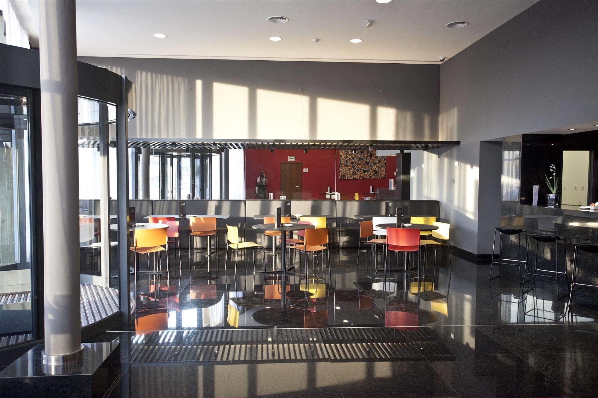 Hotel Carris Marineda А-Корунья Екстер'єр фото